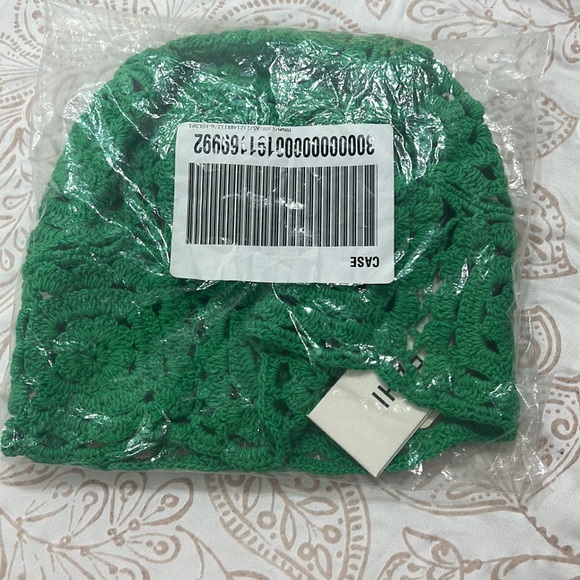 Free People / RAHI Woman’s Green Crochet Bucket Hat - Picture 8 of 12